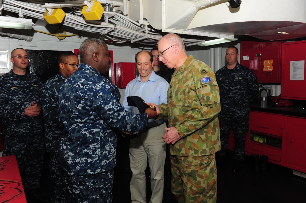 7th Fleet, Australian dignitaries visit Germantown