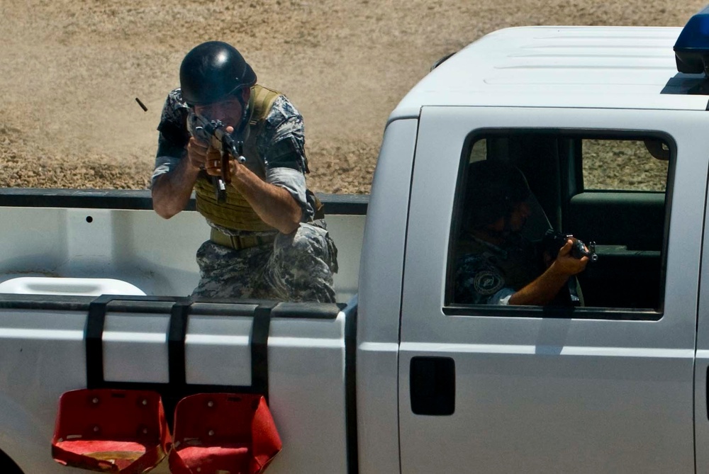 Iraqi paramilitary police training