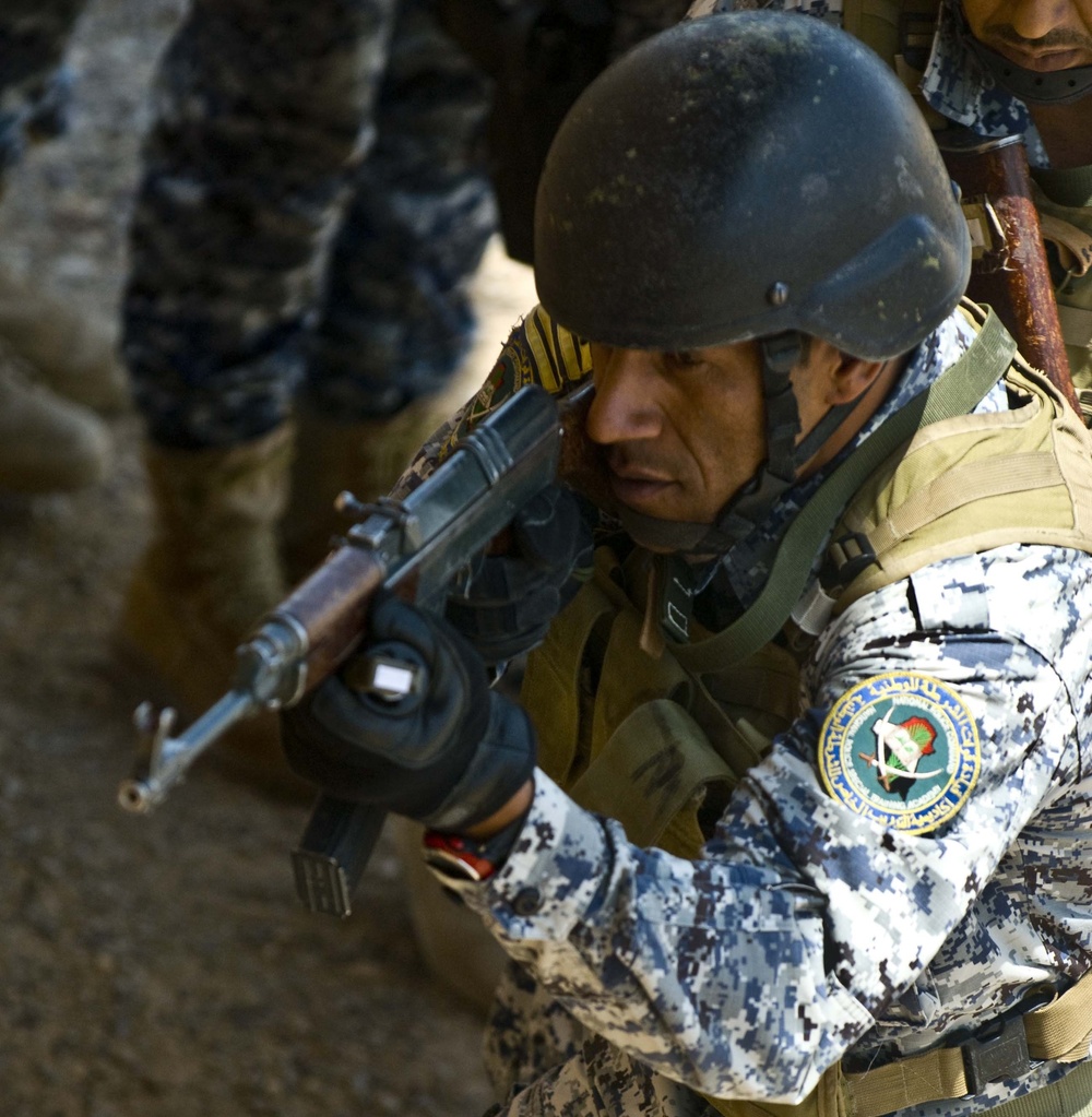 Iraqi paramilitary police training
