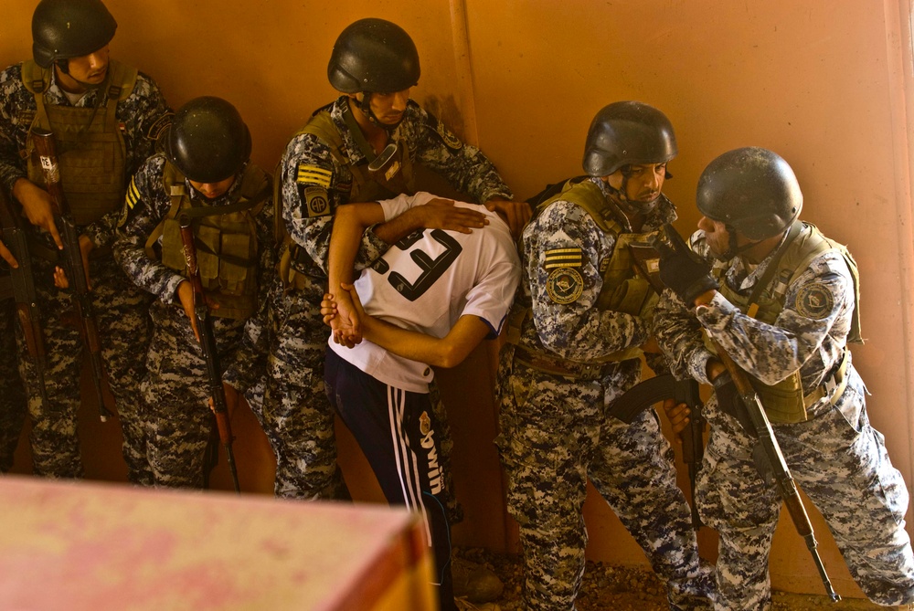 Iraqi paramilitary police training