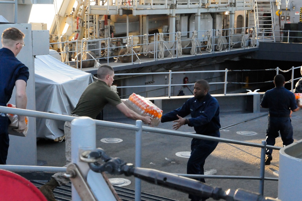 USS Germantown receives supplies