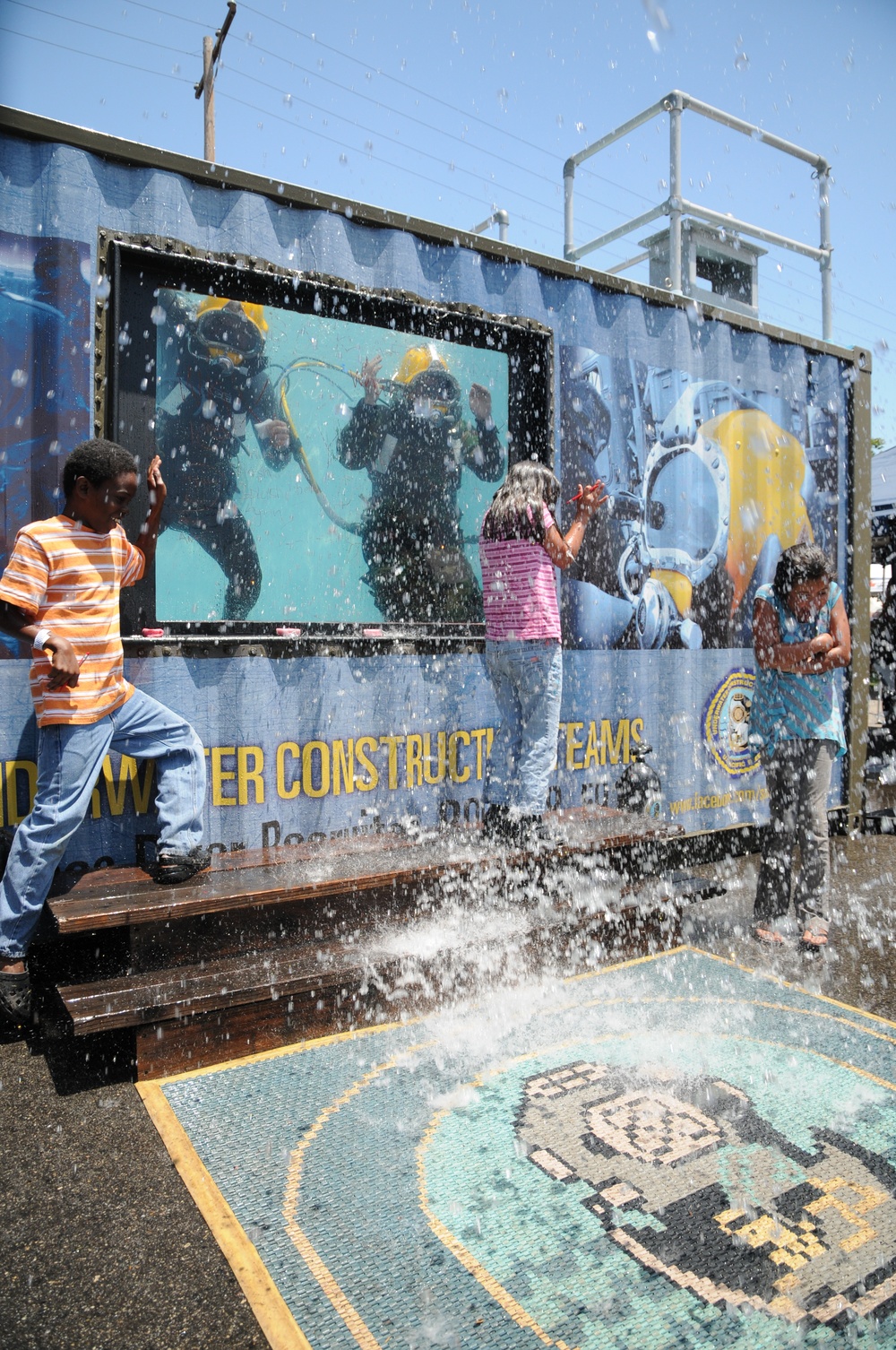 Seabee divers show their stuff