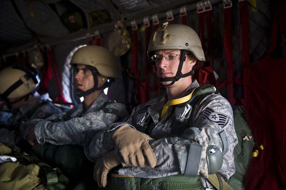 RED HORSE airmen and Nevada Army National Guard conduct joint training