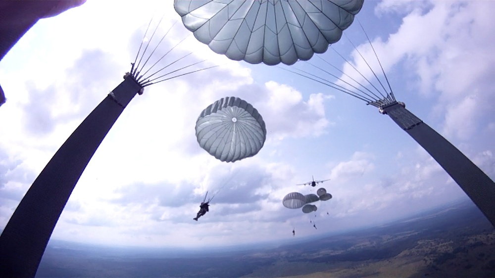 Through the eyes of a Paratrooper: 173rd jumps in Ukraine for Rapid Trident 2011