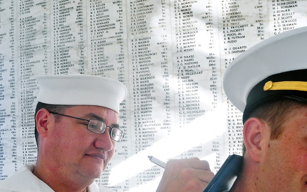 Sailors visit USS Arizona Memorial