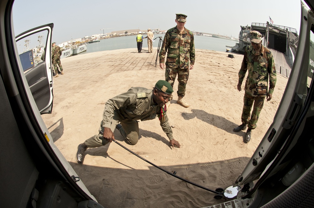 Training Congolese soliders during Africa Partnership Station 2011