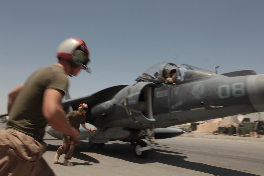 Combat innovations multiply Marine Corps Harriers' punch