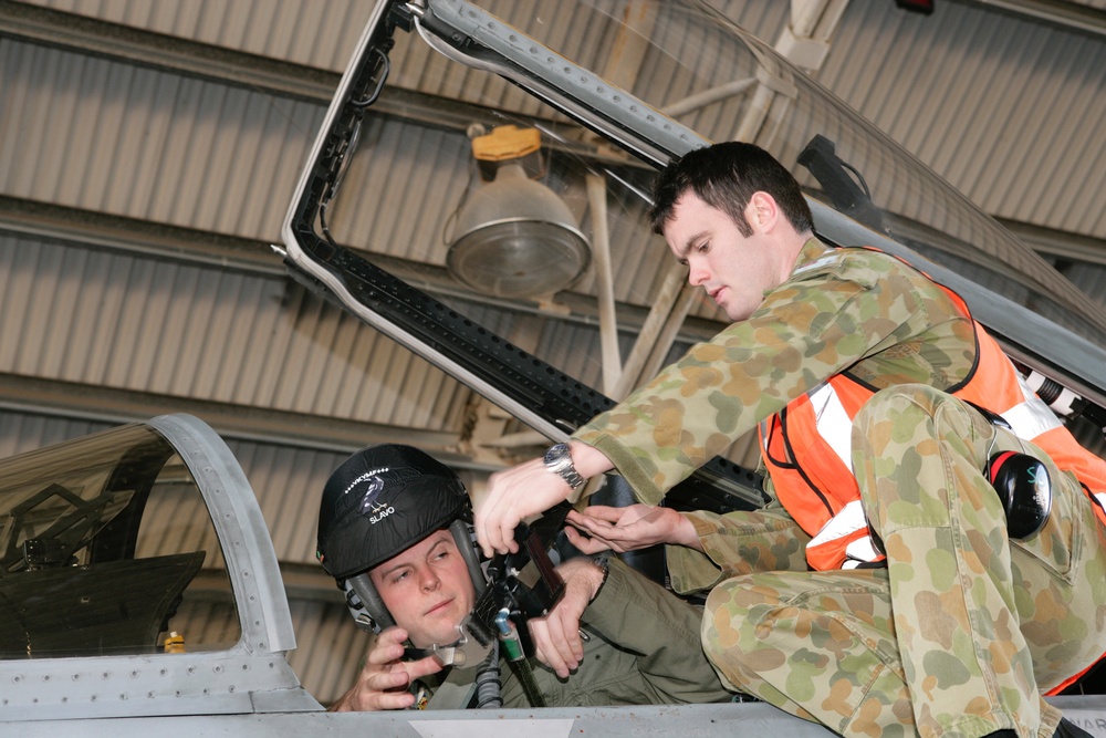 ADF troops support Talisman Sabre 2011