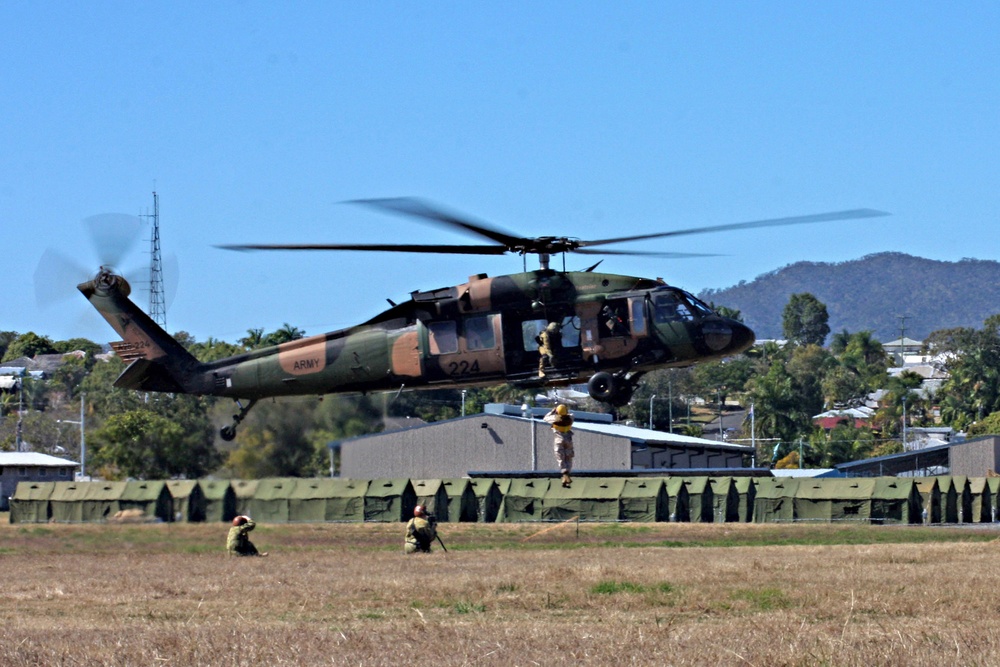 ADF, US practice medical evacuation during Talisman Sabre 2011