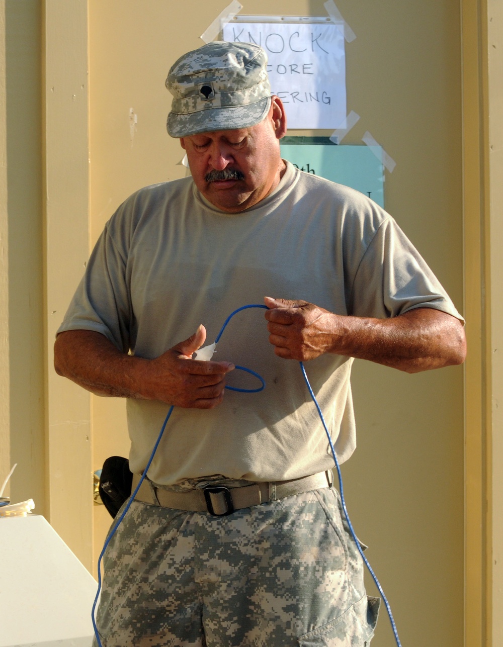 Signal unit supports aviation battalion, state