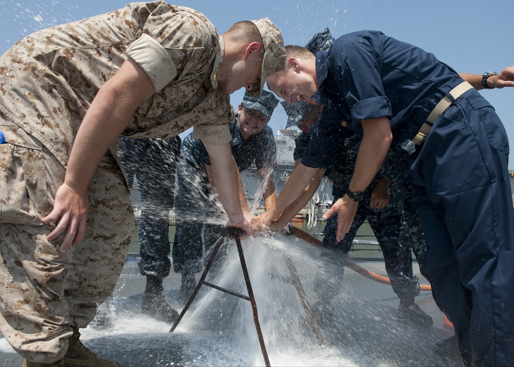 USS Nitze
