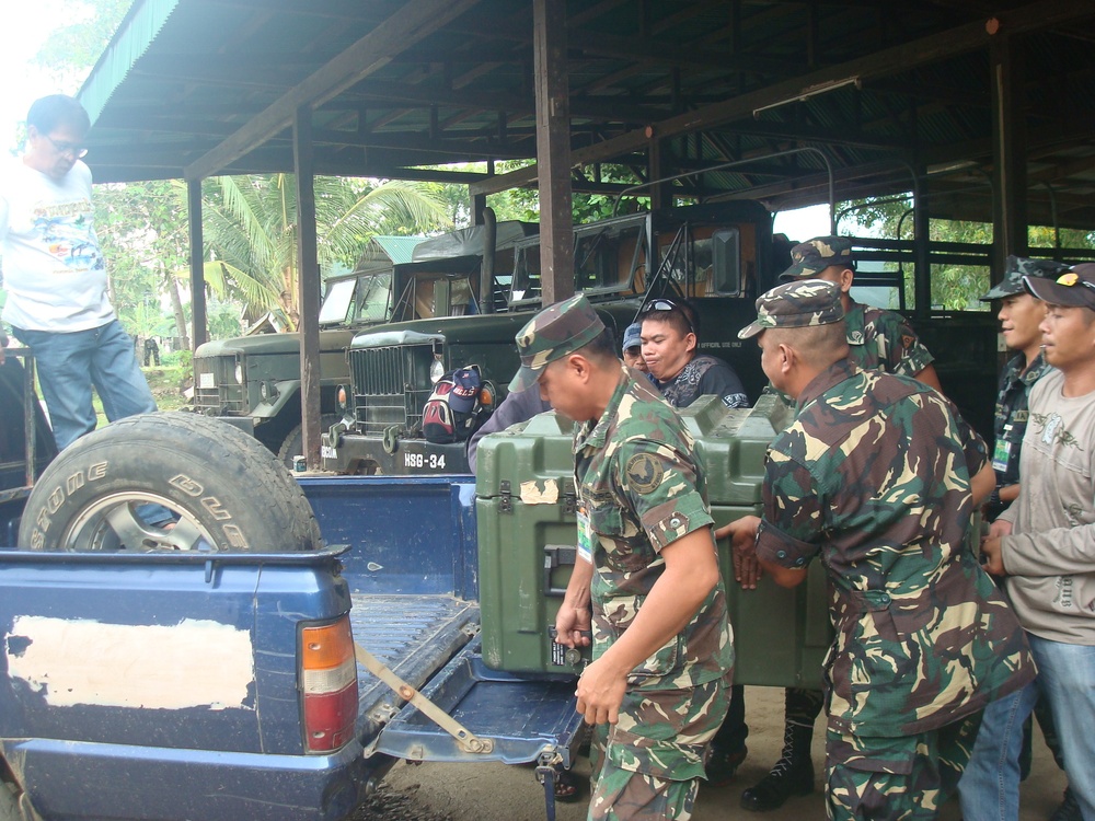 Filipino, US personnel respond to cholera outbreak in Palaw-an