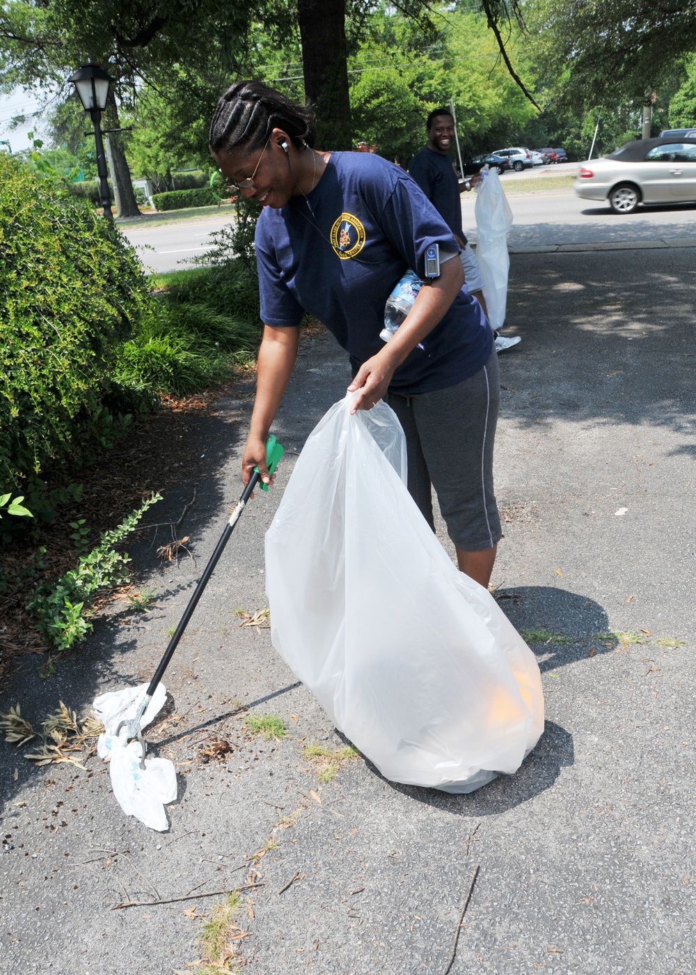 Second Fleet sailors participate in Adopt-A-Spot