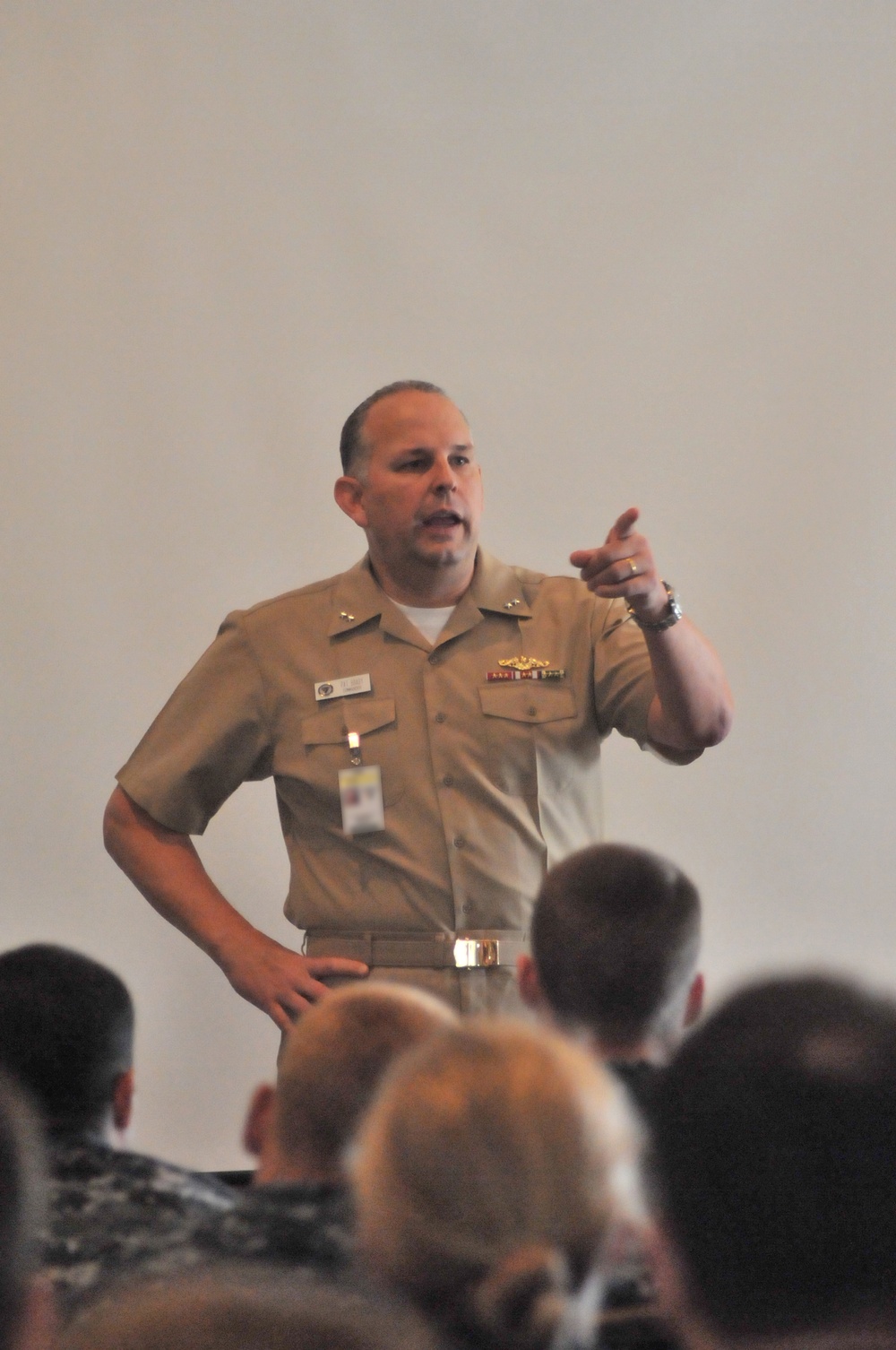 SPAWAR commander speaks to midshipmen during PROTRAMID summer training