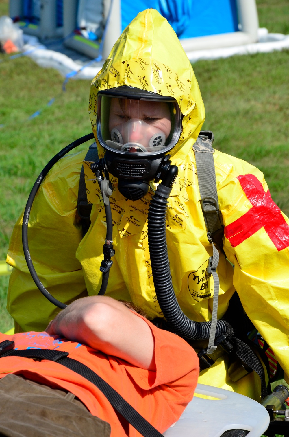 Lieutenant aids litter team