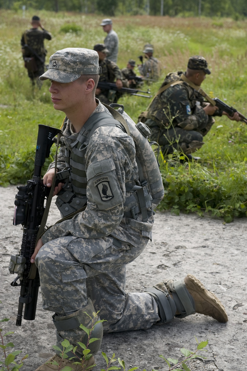 US forces train in Ukraine during Rapid Trident 2011