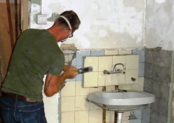 Marines renovate senior citizens home in Georgia