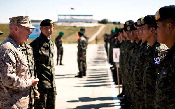 III MEF commanding general visits Khaan Quest opening ceremony