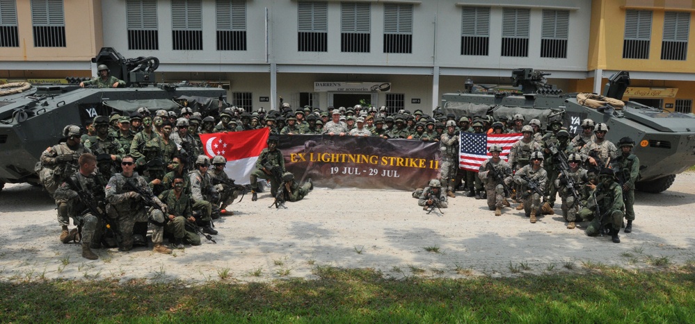 US Army Reserve-Pacific Maj. Gen. Beard visits troops in Singapore