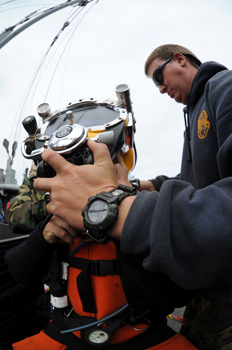 USS Bonhomme Richard recovery operations