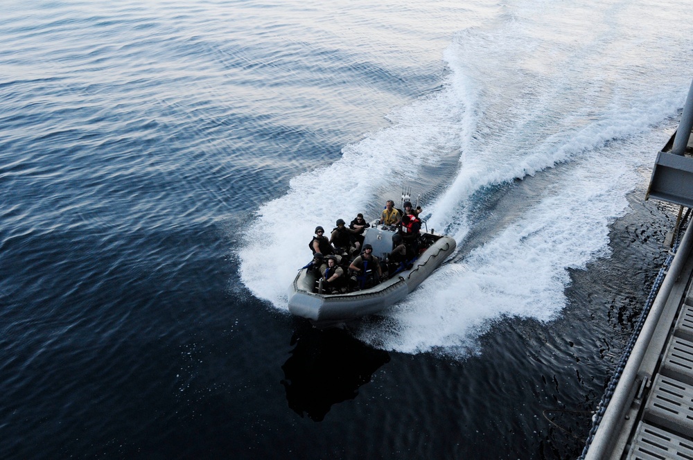 Simulated ship boarding exercise aboard USS WASP