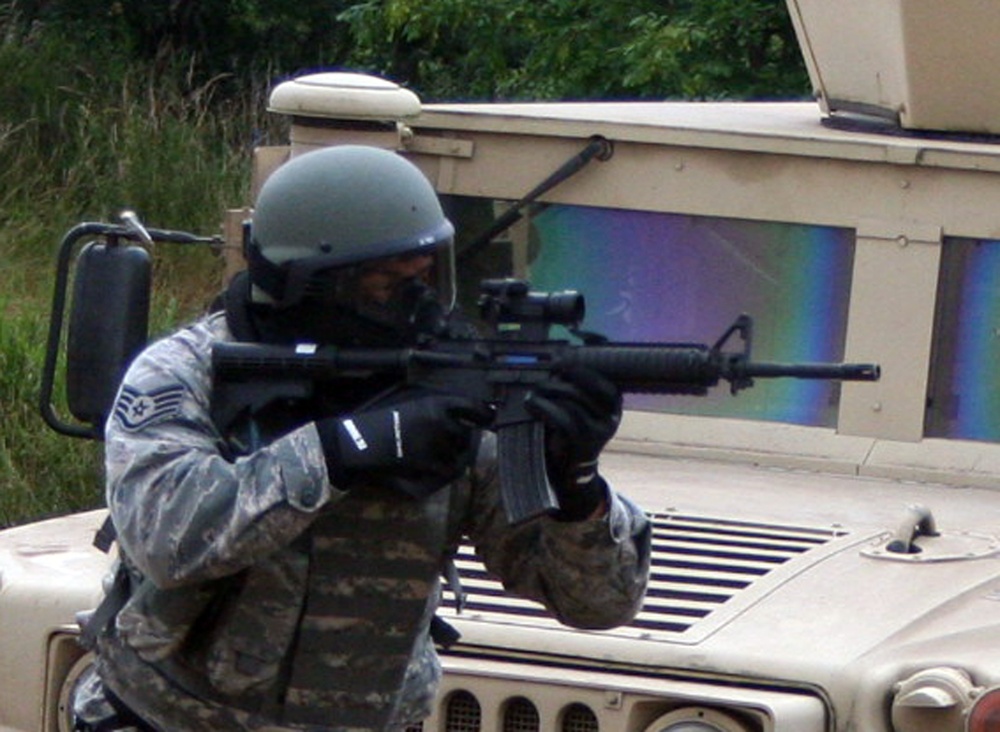 Tactics competition tests skills of security forces for Rodeo 2011