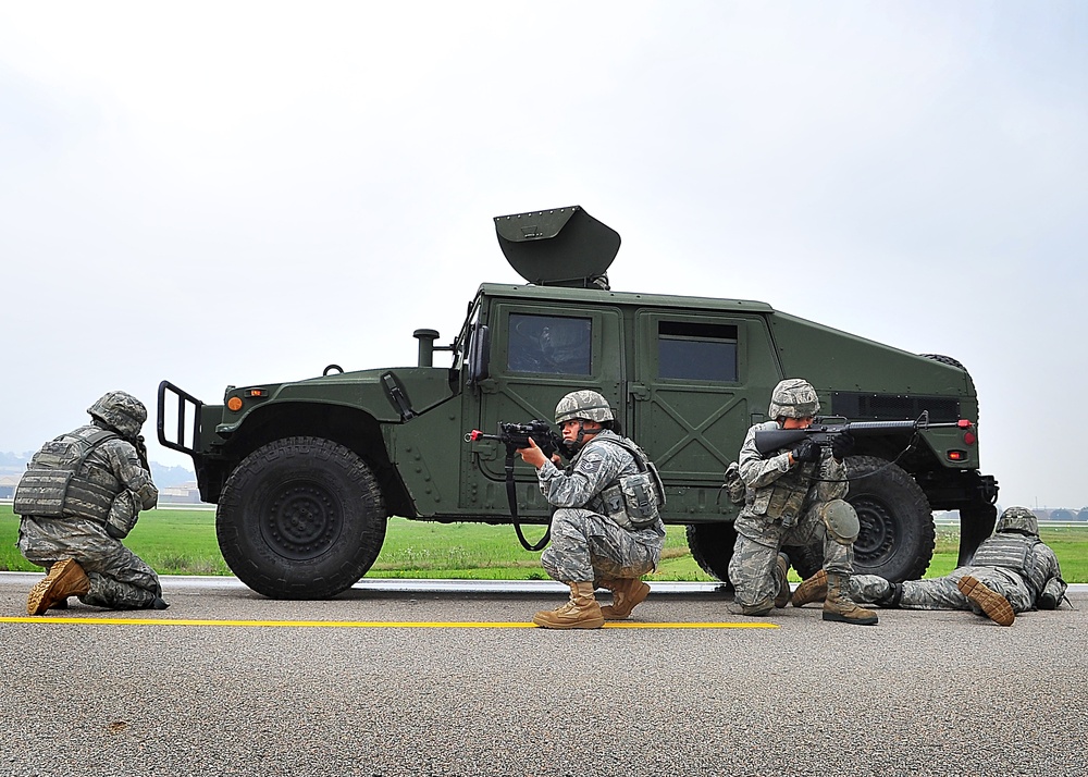 Combat Readiness Course: mounted operations training
