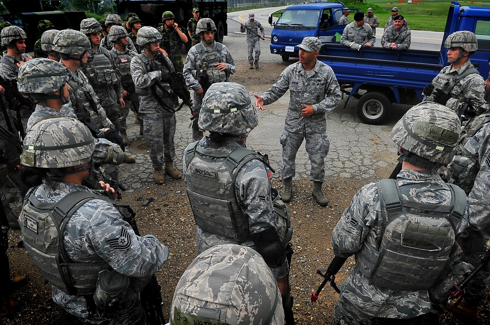 Combat Readiness Course: mounted operations training
