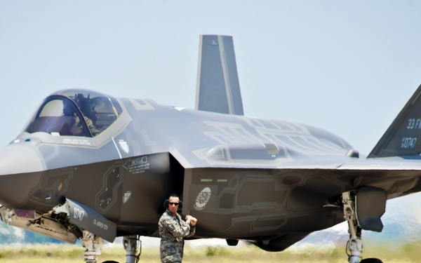First F-35 arrives at Eglin