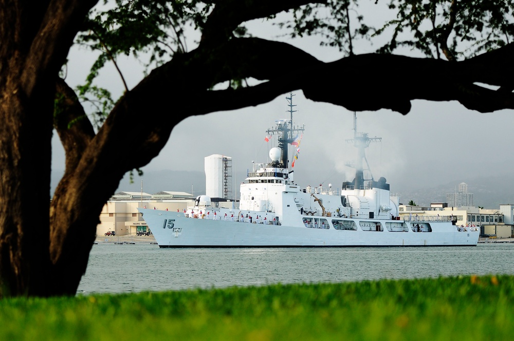 BRP Gregorio del Pilar transits Pearl Harbor channel