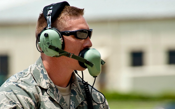 Marine pilot brings second JSF to Eglin