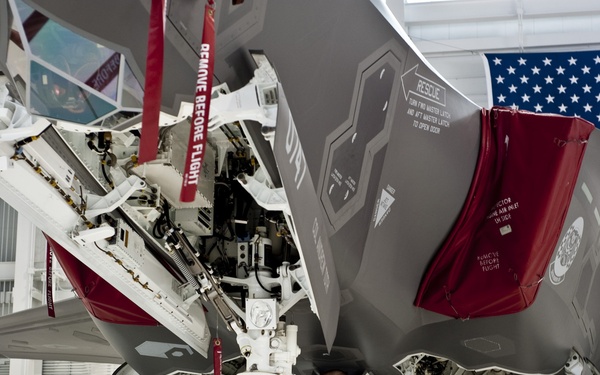 F-35 maintainer part of aviation history