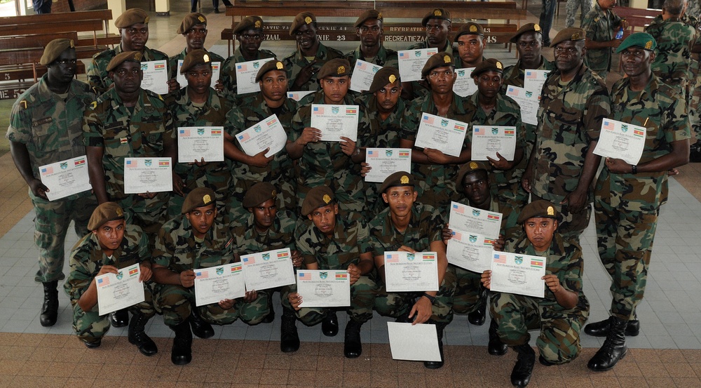 Suriname soldiers graduate New Horizons Basic Security Course