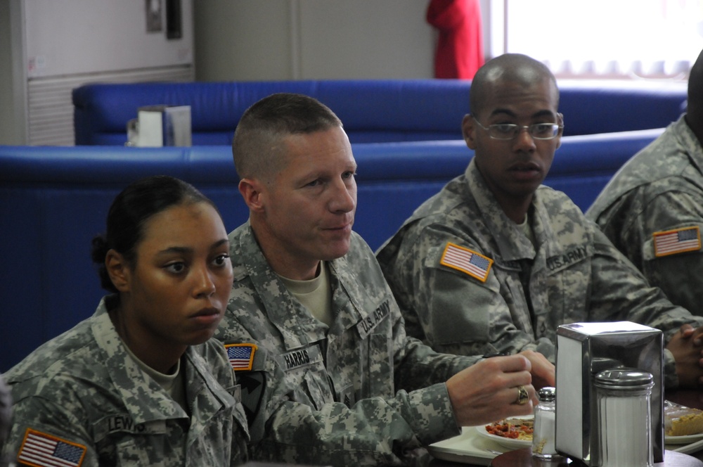 8th Army command sergeant major visit