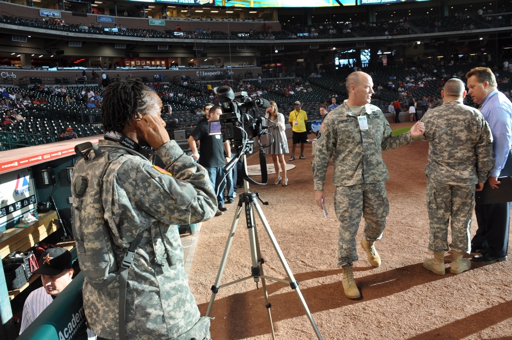 Public affairs soldiers support National Guard night at baseball game