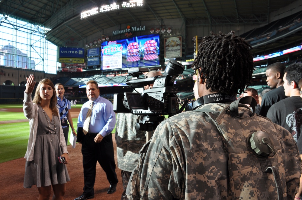Public affairs soldiers support National Guard night at baseball game