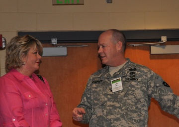 City council member recognizes retiring Guard officer