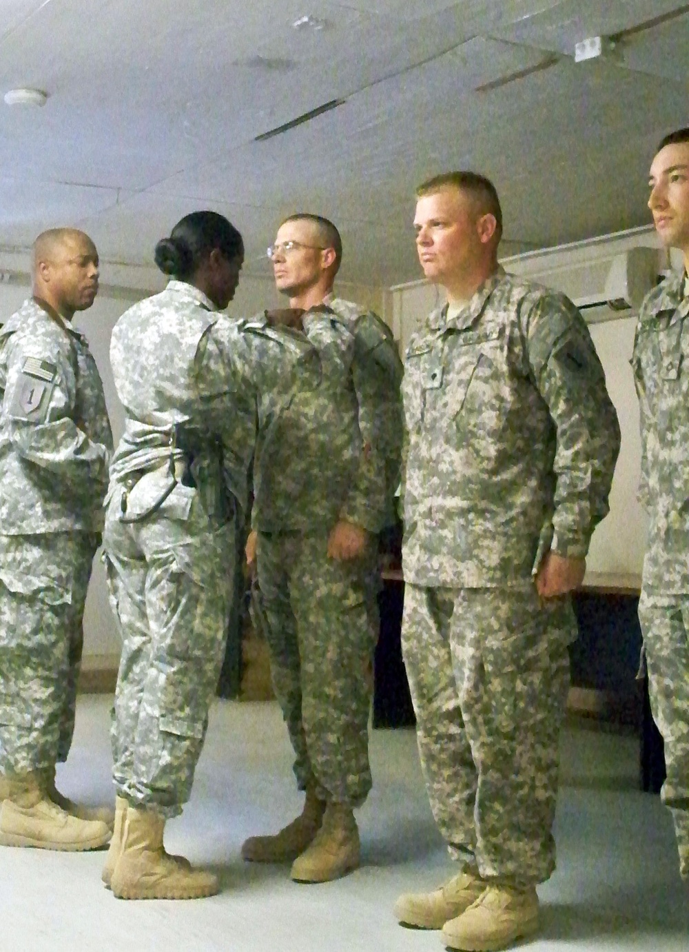 ‘Griffin’ Battalion soldiers receive combat awards in Iraq