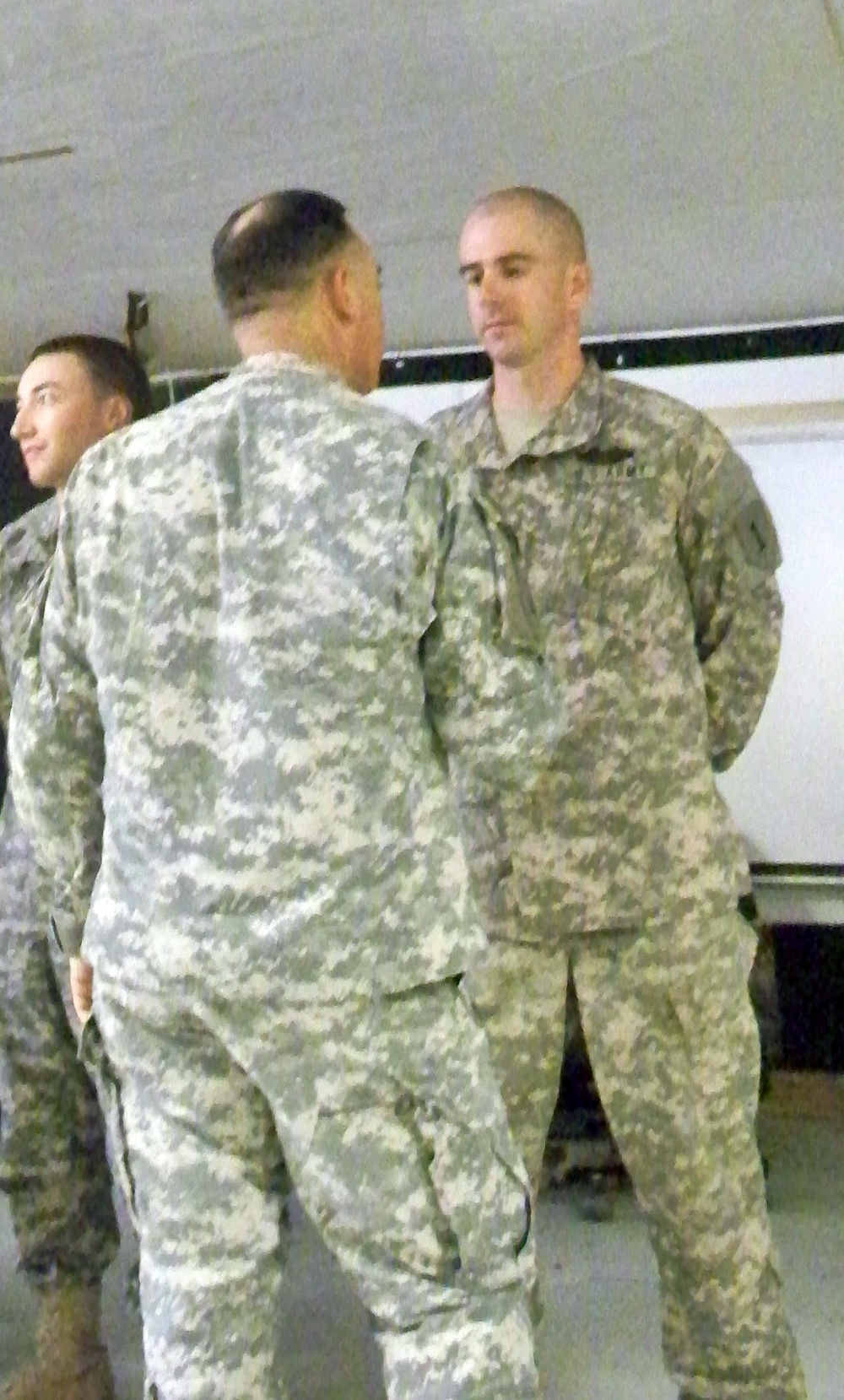 ‘Griffin’ Battalion soldiers receive combat awards in Iraq