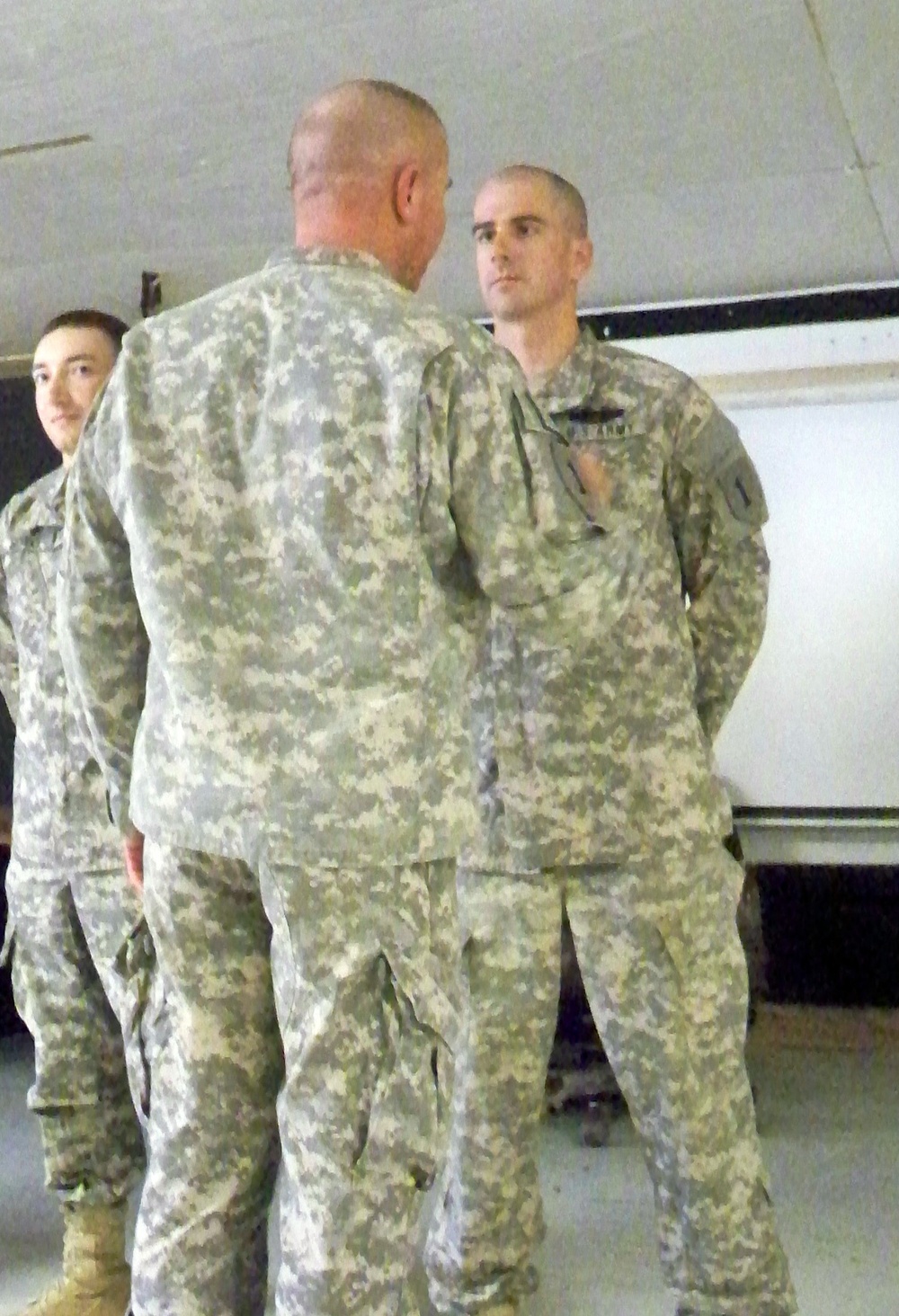 ‘Griffin’ Battalion soldiers receive combat awards in Iraq