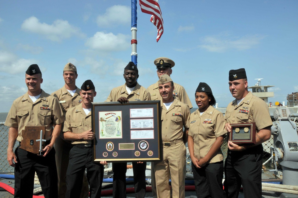 Navy recognizes USS Barry sailors for milestone combat Tomahawk launch