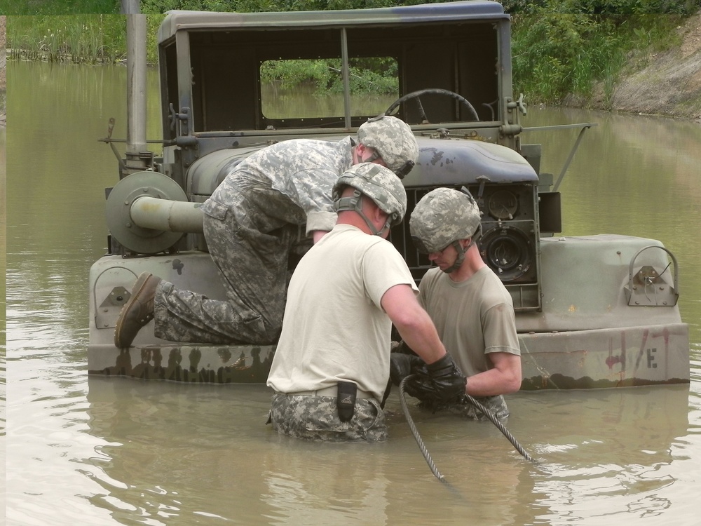 834th Aviation Support Battalion vehicle recovery section trains to sucess