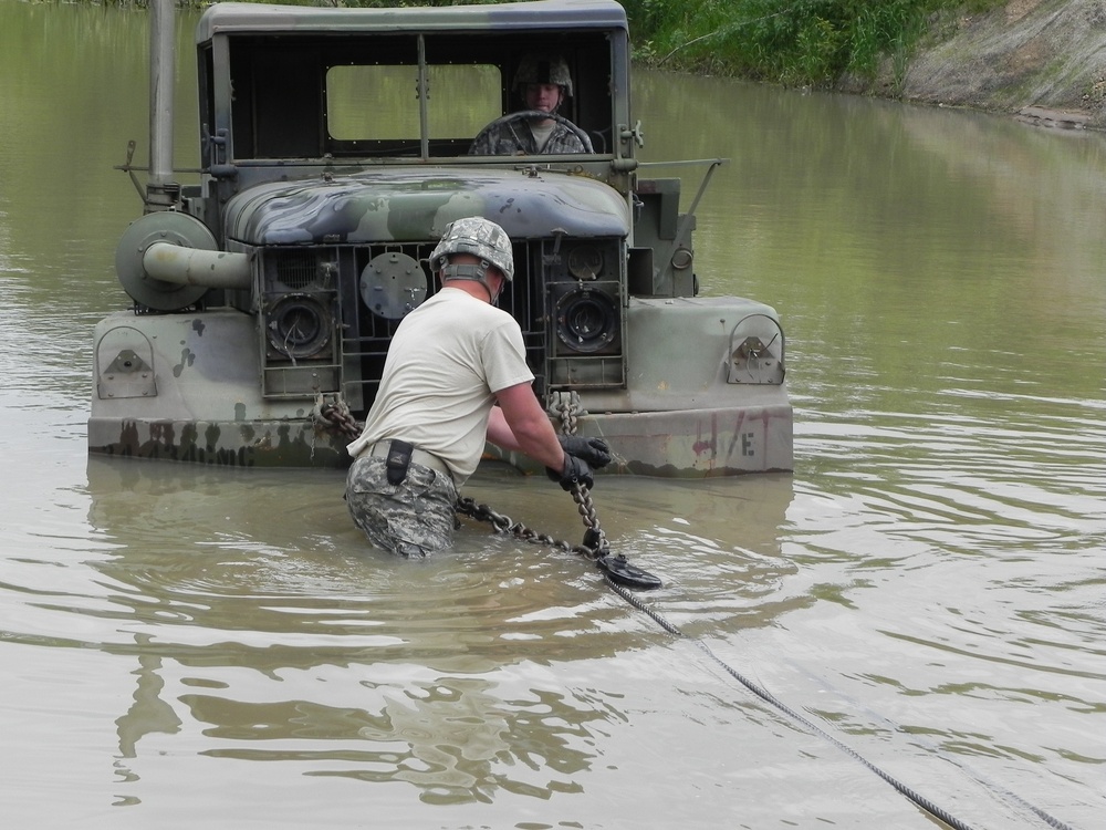 834th Aviation Support Battalion vehicle recovery section trains to sucess