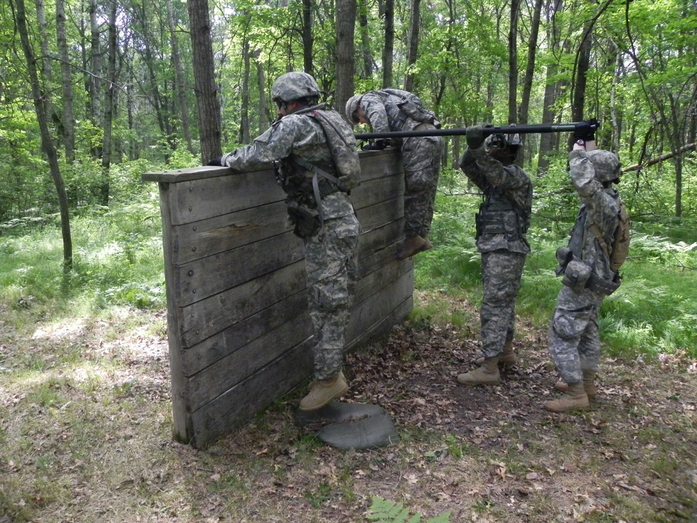 DVIDS - Images - 834th ASB medics train at litter obstacle course ...