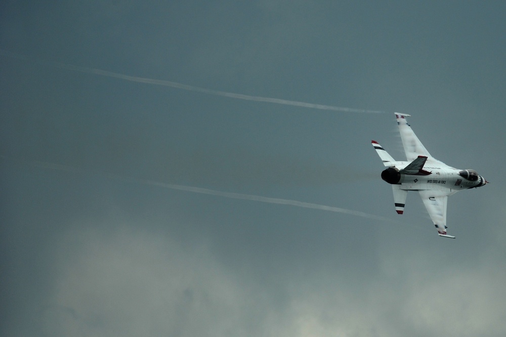 Milwaukee Air and Water show