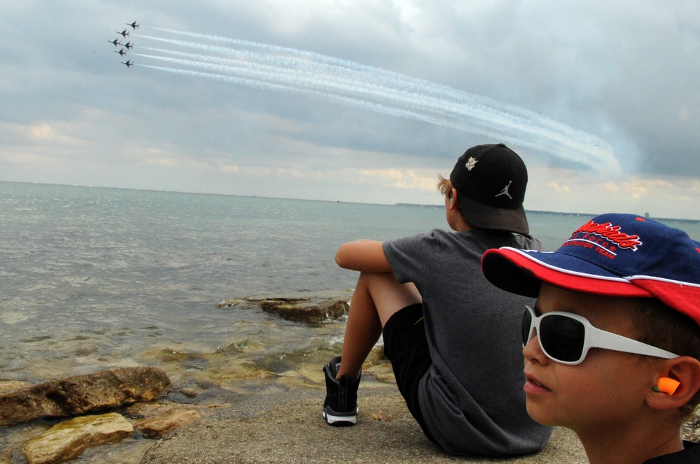 Milwaukee Air and Water show