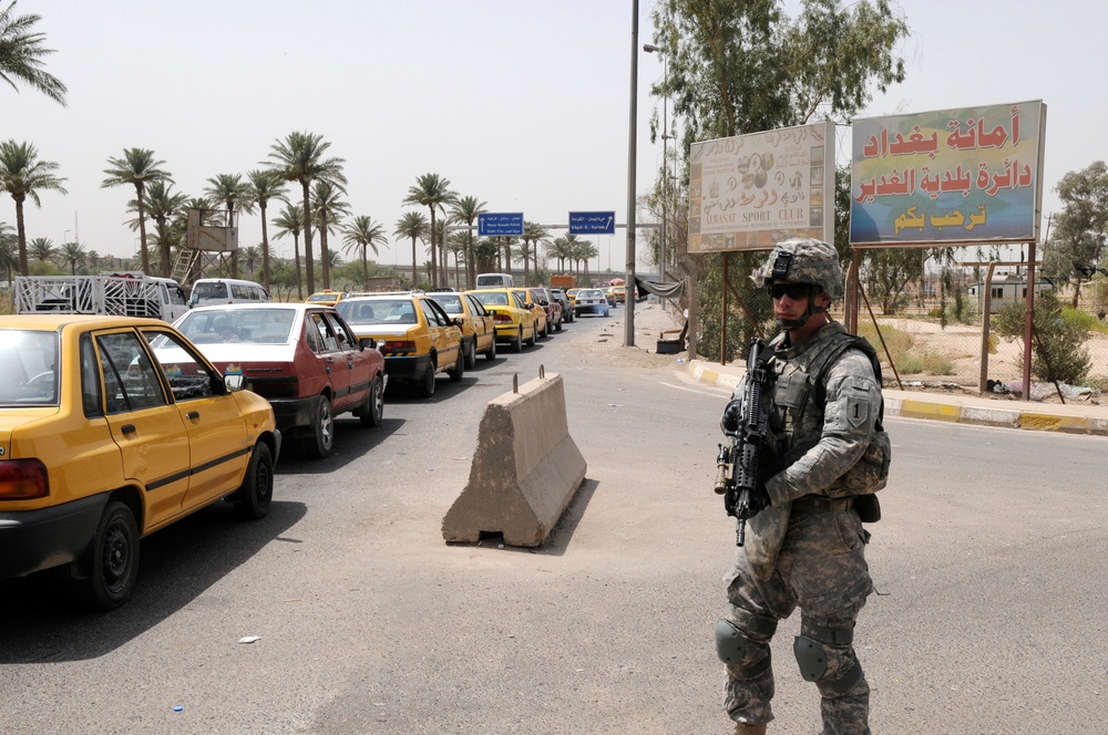 ‘First Lightning’ Battalion soldiers conduct joint combat patrol with 1st Iraqi Federal Police Division