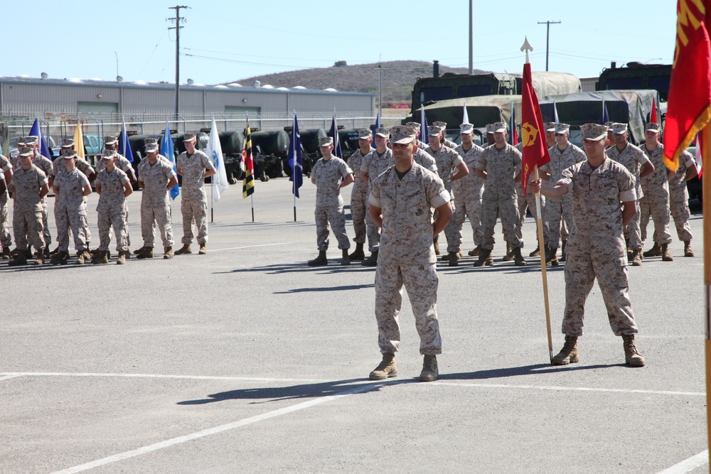Marines welcome new commander during ceremony
