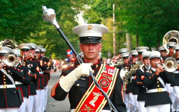 Parris Island Marine Band performs in Ohio