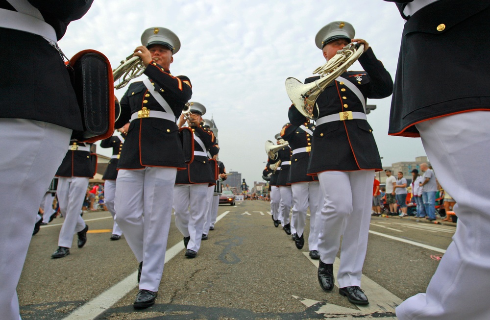 Parris Island Marine Band performs in Ohio